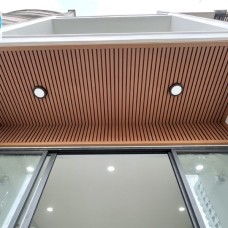 Thi công trần nhựa ngoài trời tại Hóc Môn