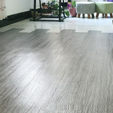 SÀN NHỰA GỖ KEO DÁN SẴN TIỆN LỢI  SN04