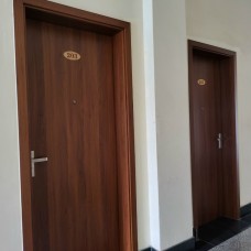 Cửa Nhựa Composite Chất Lượng Giá Tốt Tại Linh Tây - Thủ Đức