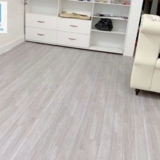 Simili trải sàn vân gỗ giá rẻ tại Dĩ An - Bình Dương