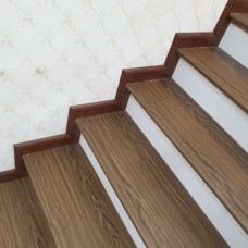 Thi công mặt bậc cầu thang nhựa chuyên nghiệp tại Tân Uyên 