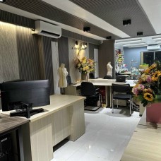 THI CÔNG TẤM ỐP TRẦN ỐP TƯỜNG TẠI BÌNH CHIỂU THỦ ĐỨC