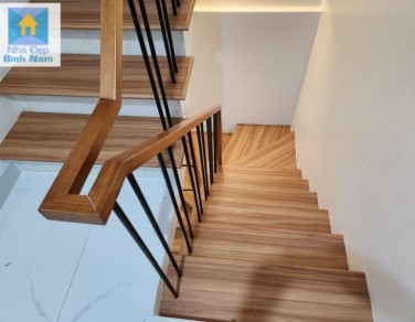 MẶT BẬC CẦU THANG